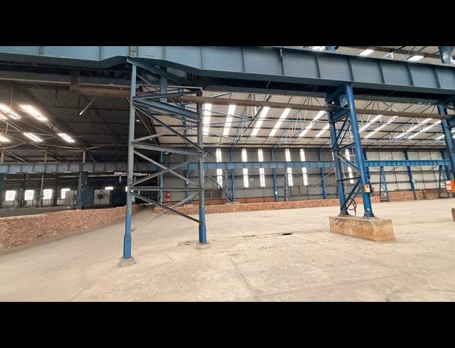 13,251M² WAREHOUSE FOR SALE IN WADEVILLE